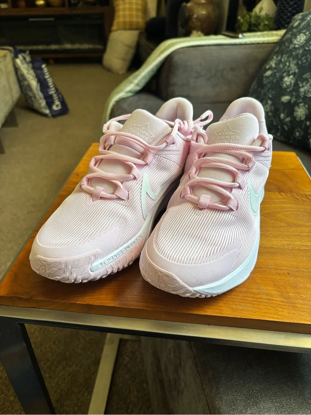 Nike (GS) Size 7Y  Big Kids Star Runner 4 Pink New DX7615-602